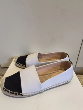 New J.Crew Navy White Canvas Colorblock Espadrilles Loafers Sz. 7.5 Ret $120